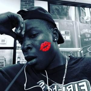 Meet your Posher, Derrick